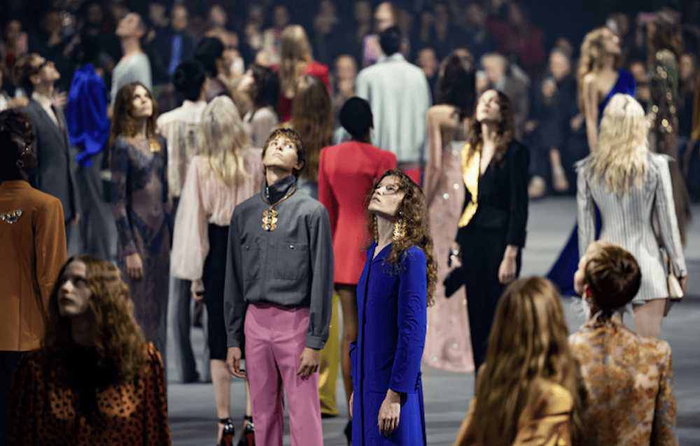 威登、爱马仕、巴黎世家、Miu Miu等12家品牌AG真人国际巴黎时装周精彩一览:迪奥、香奈儿、路易(图23) 威登、爱马仕、巴黎世家、Miu Miu等12家品牌AG真人国际巴黎时装周精彩一览:迪奥、香奈儿、路易(图23)